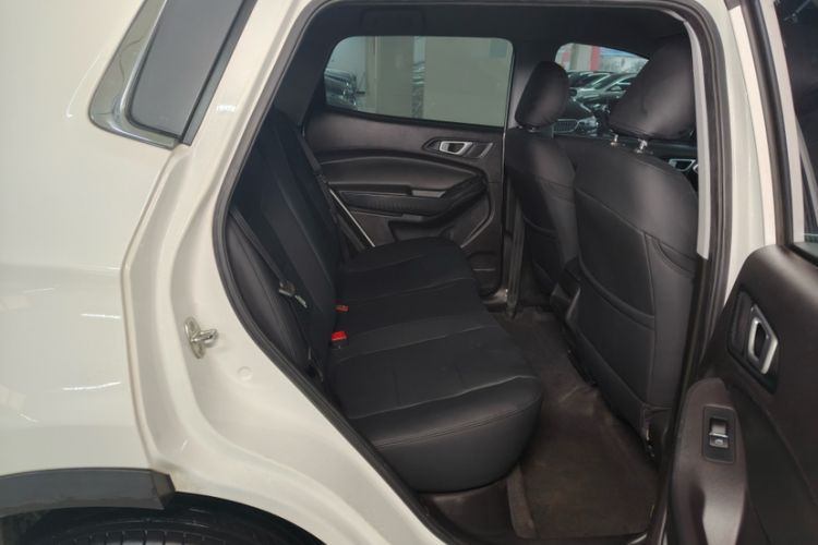 Used Chery Tiggo 5x 2019 HERO 1.5L Manual Fashion Edition Interior 5