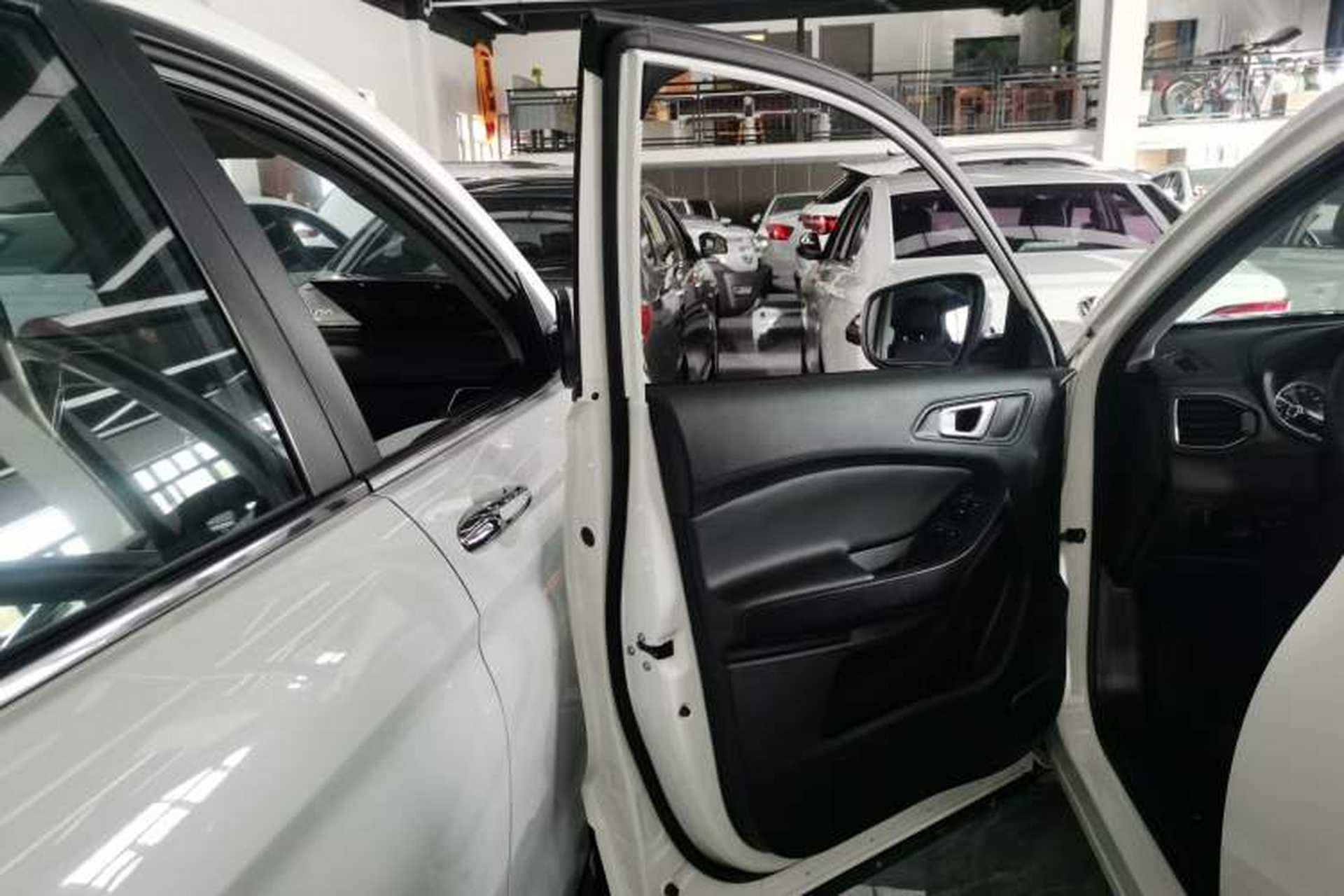 Used Chery Tiggo 5x 2019 HERO 1.5L CVT Fashion Edition Interior 7