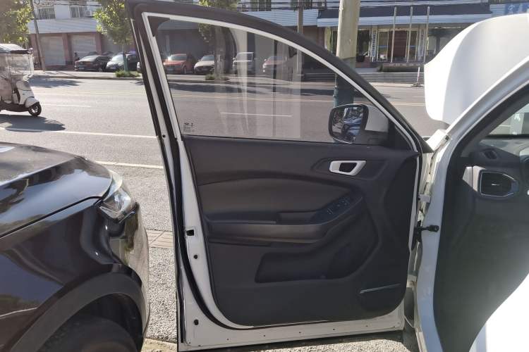 Used Chery Tiggo 5x 2019 HERO 1.5L Manual Fashion Edition Left Front Door Interior