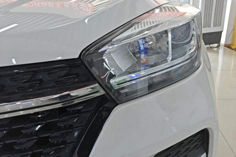 Used Chery Tiggo 5x 2019 HERO 1.5L CVT Fashion Edition Left Front Headlight