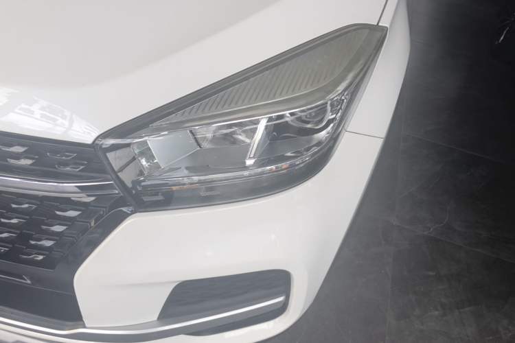 Used Chery Tiggo 5x 2019 HERO 1.5L Manual Fashion Edition Left Front Headlight