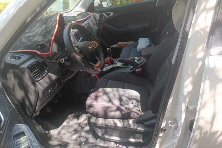 Used Chery Tiggo 5x 2019 HERO 1.5L Manual Fashion Edition Left Front Seat