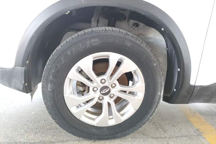 Used Chery Tiggo 5x 2019 HERO 1.5L Manual Urban Edition Left Front Wheel Hub