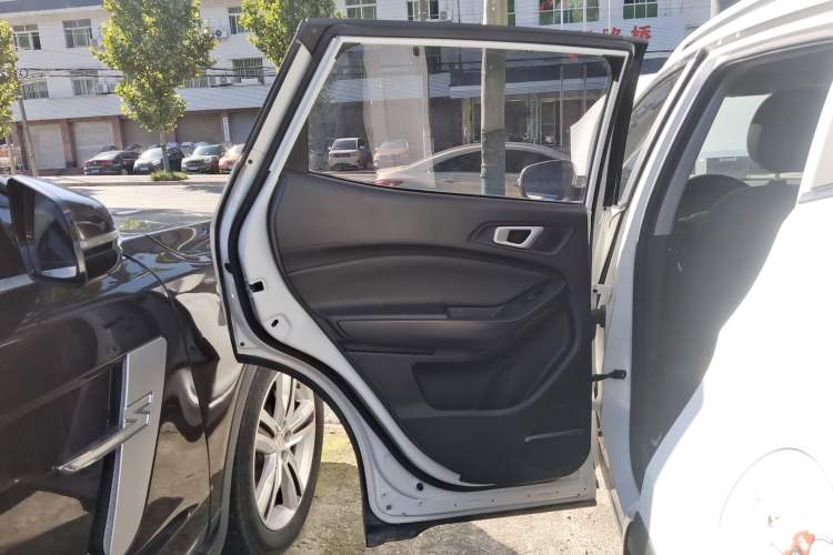 Used Chery Tiggo 5x 2019 HERO 1.5L Manual Fashion Edition Left Rear Door Interior