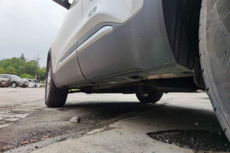 Used Chery Tiggo 5x 2019 1.5L CVT Smart Joy Edition Left Side Sill