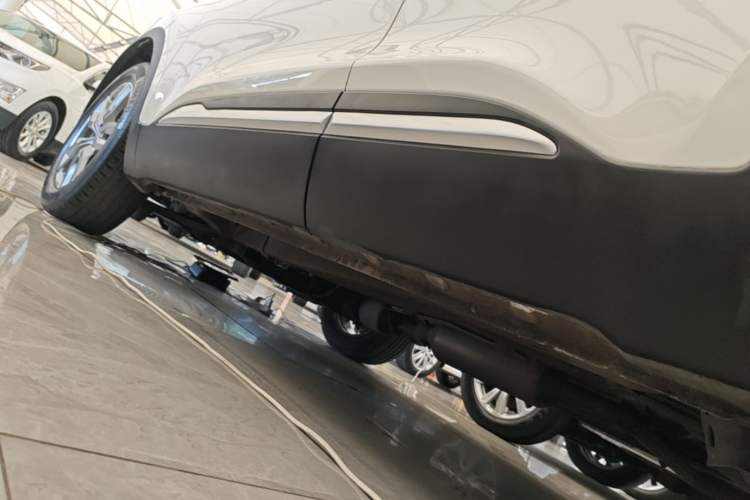 Used Chery Tiggo 5x 2019 HERO 1.5L CVT Luxury Edition Left Side Sill