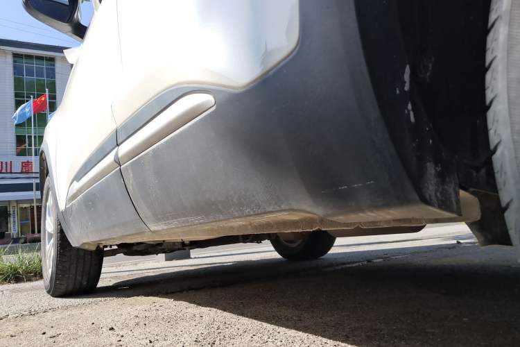 Used Chery Tiggo 5x 2019 HERO 1.5L Manual Fashion Edition Left Side Sill