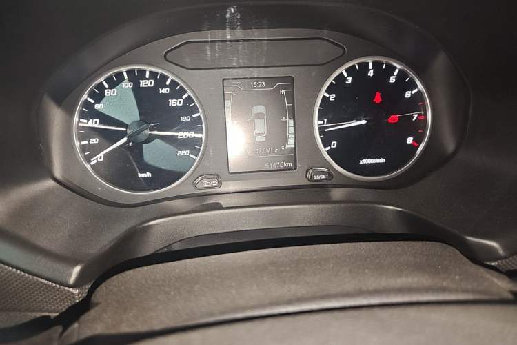 Used Chery Tiggo 5x 2019 HERO 1.5L Manual Fashion Edition Odometer Close Up