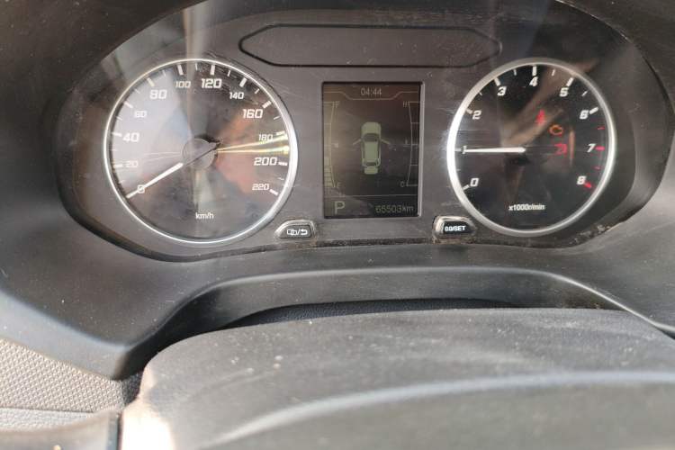 Used Chery Tiggo 5x 2019 HERO 1.5L CVT Fashion Edition Odometer Close Up