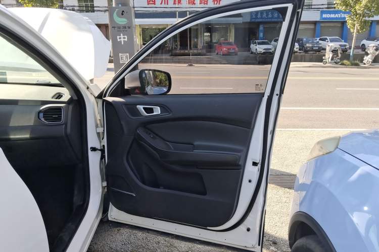 Used Chery Tiggo 5x 2019 HERO 1.5L Manual Fashion Edition Right Front Door Interior