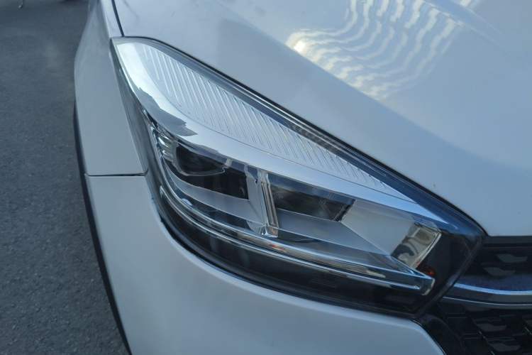 Used Chery Tiggo 5x 2019 HERO 1.5L Manual Luxury Edition Right Front Headlight