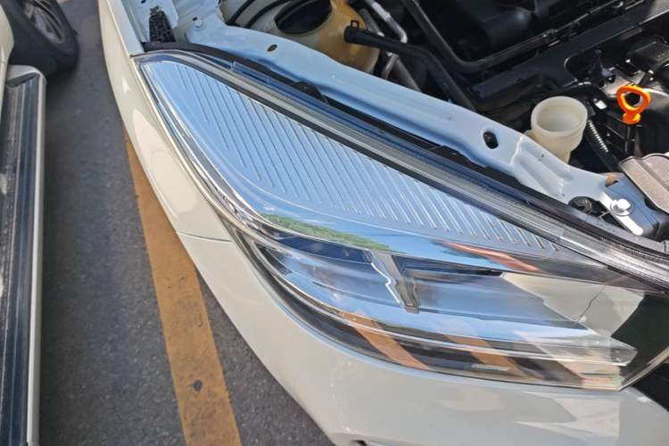 Used Chery Tiggo 5x 2019 HERO 1.5L CVT Fashion Edition Right Front Headlight