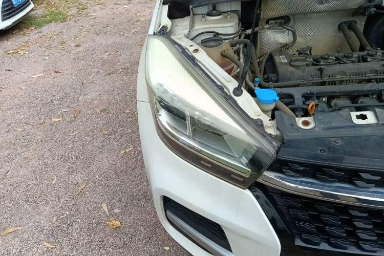 Used Chery Tiggo 5x 2019 HERO 1.5L Manual Fashion Edition Right Front Headlight
