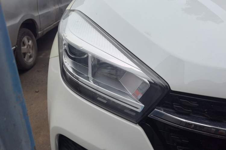 Used Chery Tiggo 5x 2019 1.5L CVT Zhiyao Edition Right Front Headlight