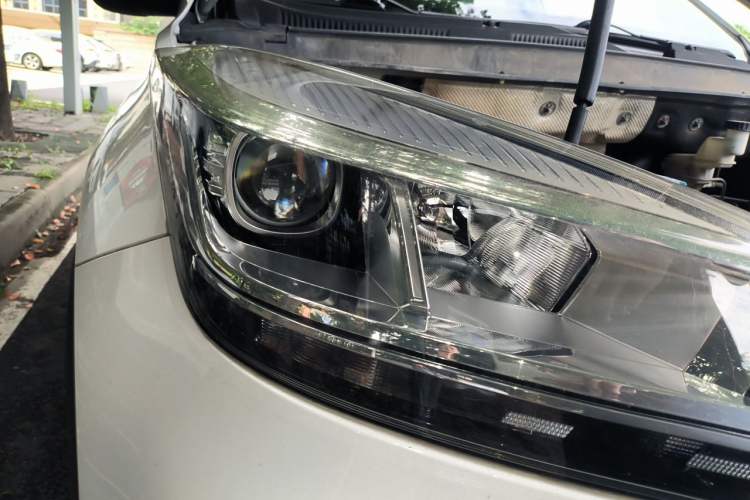Used Chery Tiggo 5x 2019 1.5L Manual Smart Drive Version Right Front Headlight