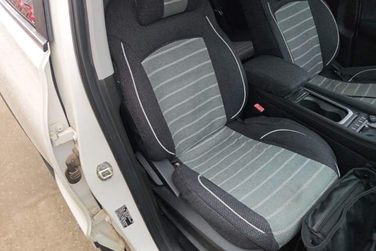 Used Chery Tiggo 5x 2019 HERO 1.5L CVT Fashion Edition Right Front Seat