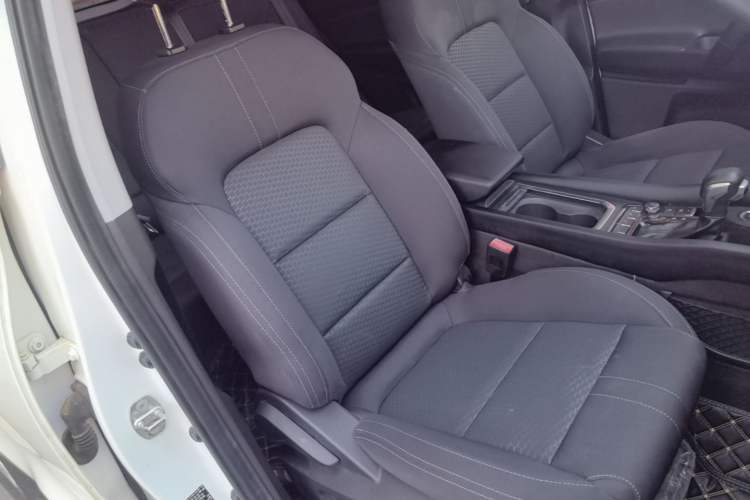 Used Chery Tiggo 5x 2019 HERO 1.5L CVT Fashion Edition Right Front Seat
