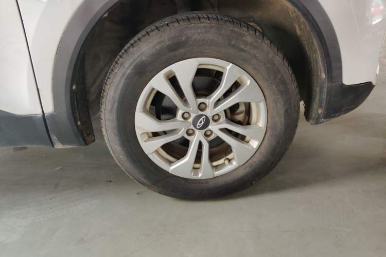 Used Chery Tiggo 5x 2019 HERO 1.5L Manual Urban Edition Right Front Wheel Hub
