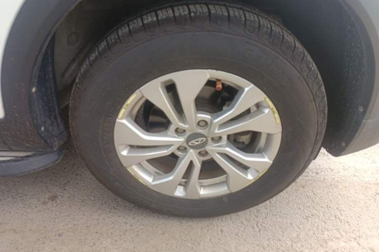 Used Chery Tiggo 5x 2019 1.5L CVT Smart Drive Edition Right Front Wheel Hub