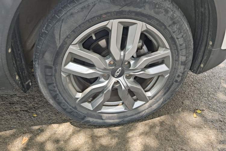 Used Chery Tiggo 5x 2019 HERO 1.5L CVT Fashion Edition Right Front Wheel Hub