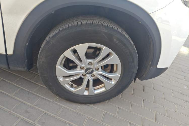 Used Chery Tiggo 5x 2019 1.5L CVT Smart Drive Edition Right Front Wheel Hub