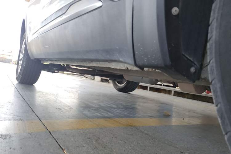 Used Chery Tiggo 5x 2019 HERO 1.5L Manual Urban Edition Right Side Sill