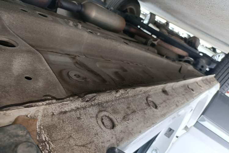 Used Chery Tiggo 5x 2019 HERO 1.5L Manual Fashion Edition Right Side Sill