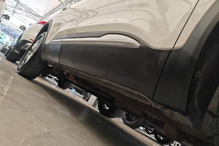Used Chery Tiggo 5x 2019 HERO 1.5L CVT Luxury Edition Right Side Sill