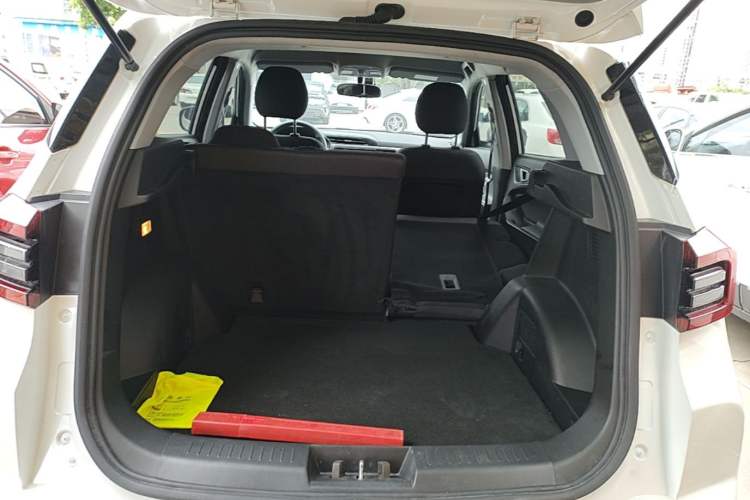 Used Chery Tiggo 5x 2019 HERO 1.5L Manual Urban Edition Trunk
