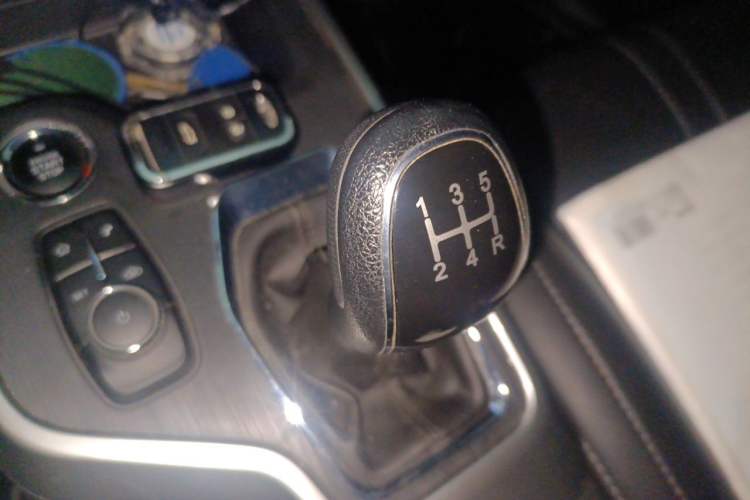 Used Chery Tiggo 5x  Gear Lever