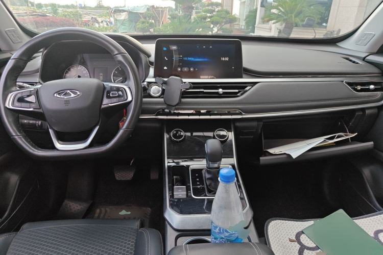Used Chery Tiggo 5x 2020 1.5L CVT Luxury Edition Center Console