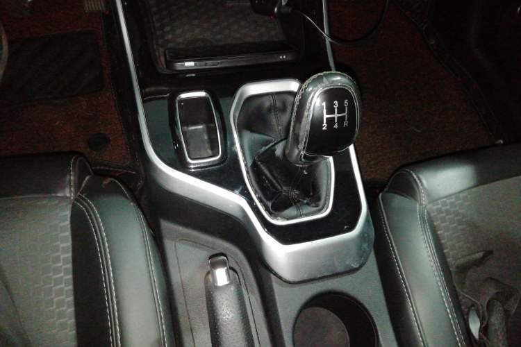 Used Chery Tiggo 5x 2020 1.5L Manual Fashion Edition Gear Lever