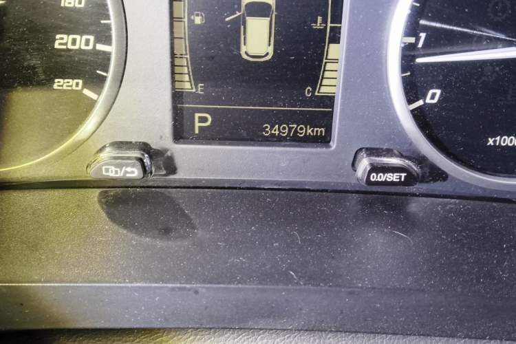 Used Chery Tiggo 5x 2020 1.5L CVT Fashion Edition Odometer Close Up