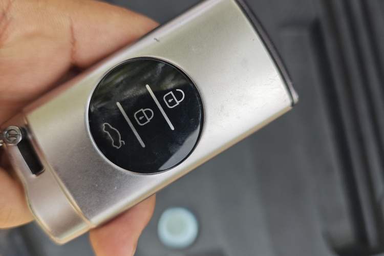 Used Chery Tiggo 5x 2020 1.5L CVT Luxury Edition Vehicle Key