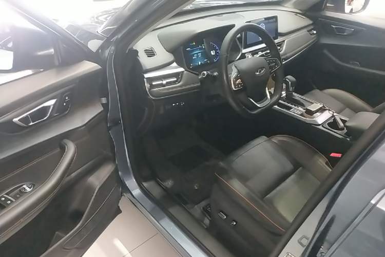 Used Chery Tiggo 5x 2020 1.5L CVT Luxury Edition Driver Seat