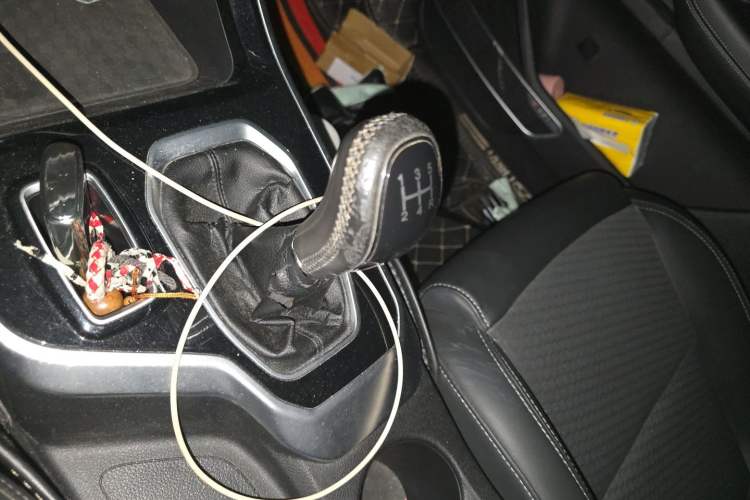Used Chery Tiggo 5x 2020 1.5L Manual Fashion Edition Gear Lever