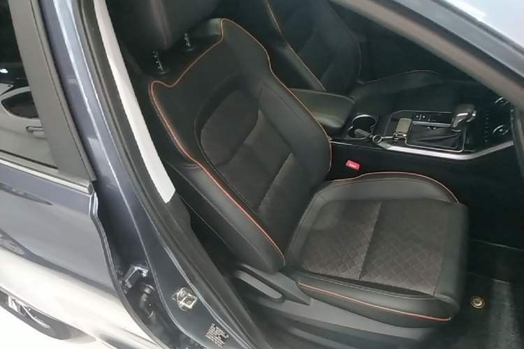 Used Chery Tiggo 5x 2020 1.5L CVT Luxury Edition Right Front Seat