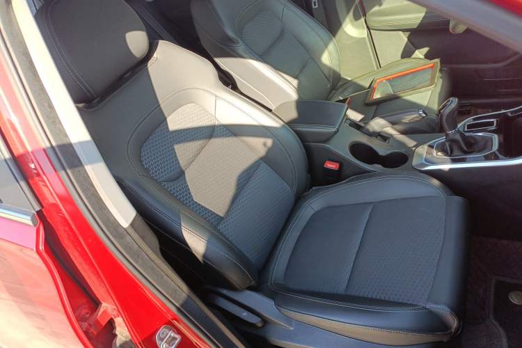 Used Chery Tiggo 5x 2020 1.5L Manual Fashion Edition Right Front Seat