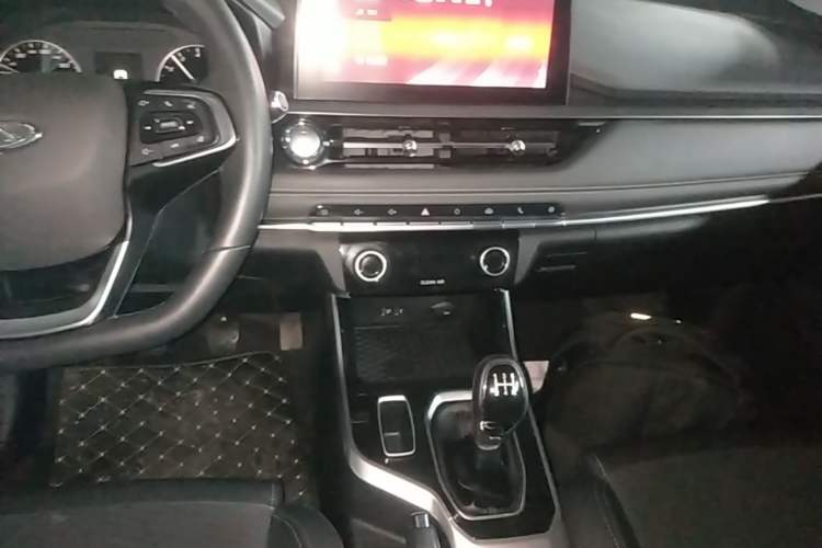 Used Chery Tiggo 5x 2020 1.5L Manual Fashion Edition Audio And AC Panel
