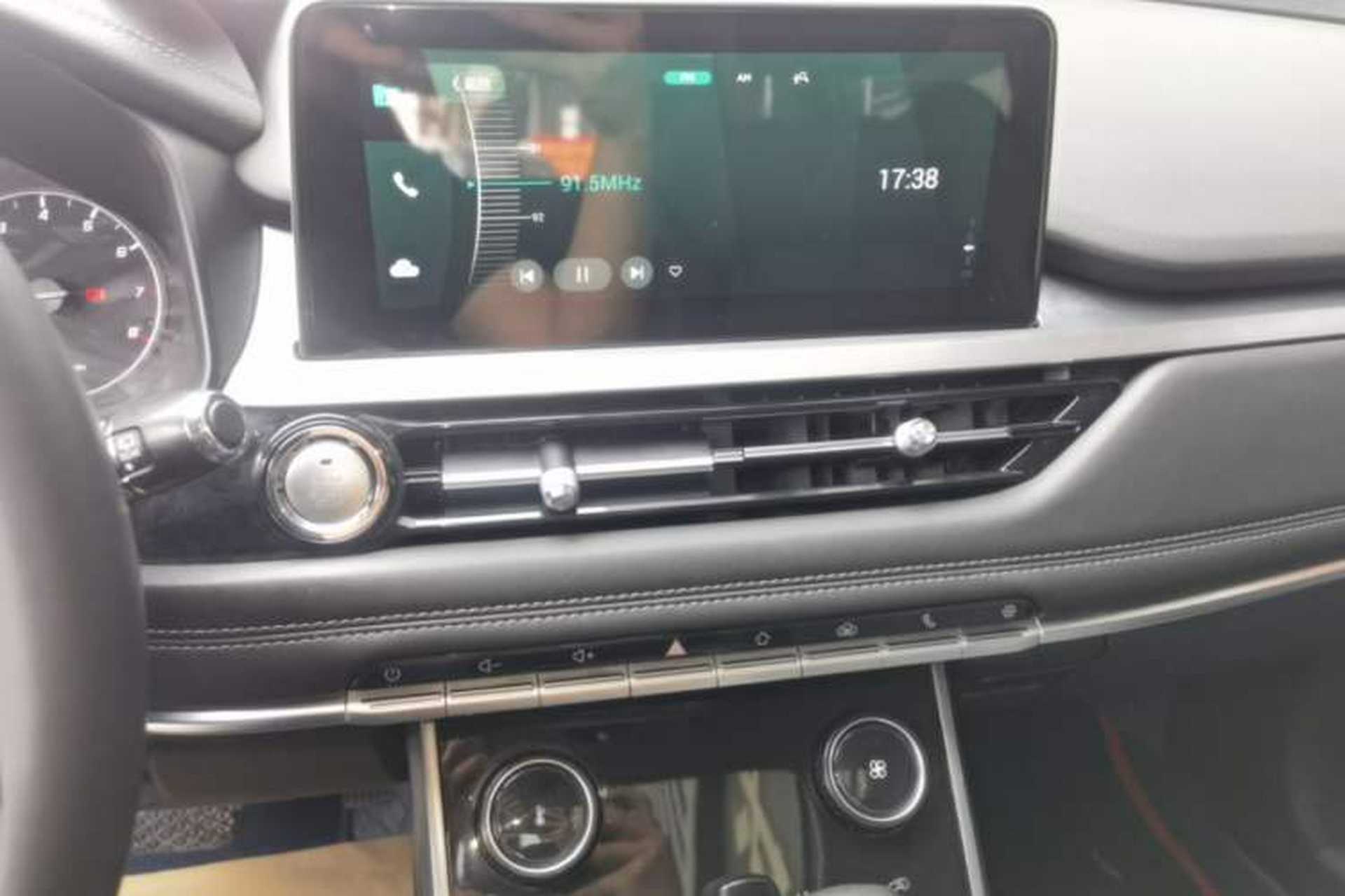 Used Chery Tiggo 5x 2020 1.5L CVT New Dynamic Edition Audio And AC Panel