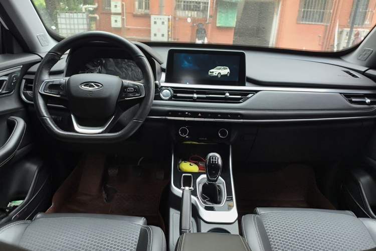 Used Chery Tiggo 5x 2020 1.5L Manual Fashion Edition Center Console