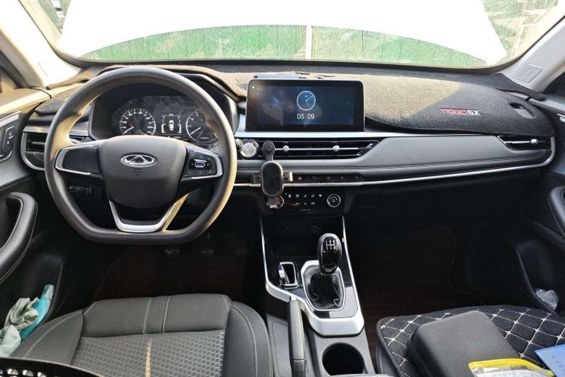 Used Chery Tiggo 5x 2020 1.5L Manual Urban Edition Center Console