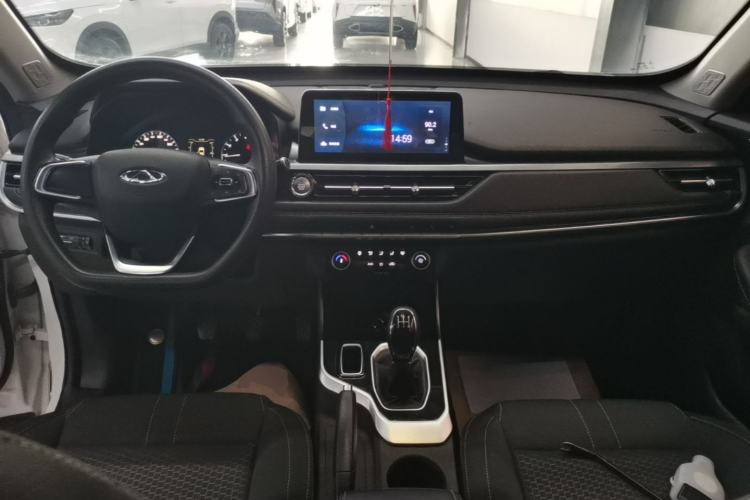 Used Chery Tiggo 5x 2020 1.5L Manual Urban Edition Center Console