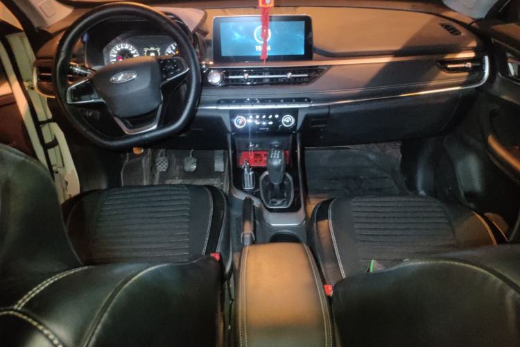 Used Chery Tiggo 5x 2020 1.5L Manual Fashion Edition Center Console