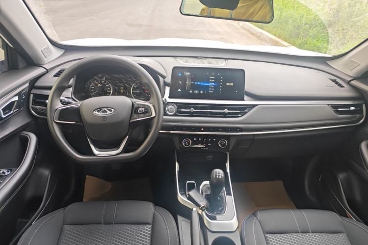Used Chery Tiggo 5x 2020 1.5L Manual Urban Edition Center Console