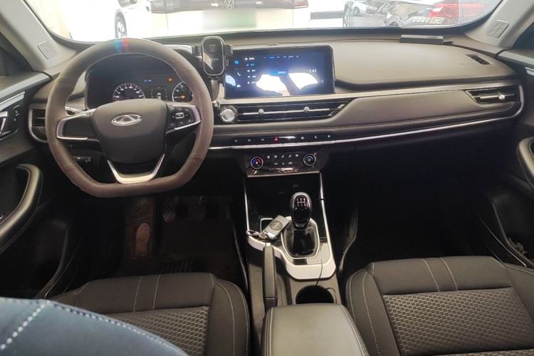 Used Chery Tiggo 5x 2020 1.5L Manual Urban Edition Center Console