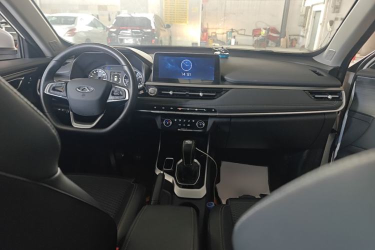Used Chery Tiggo 5x 2020 1.5L Manual Fashion Edition Center Console