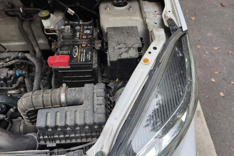 Used Chery Tiggo 5x 2020 1.5L Manual Fashion Edition Engine Bay Left
