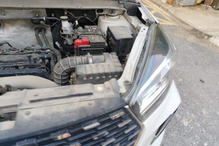 Used Chery Tiggo 5x 2020 1.5L Manual Fashion Edition Engine Bay Left