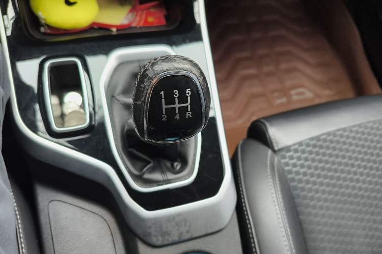 Used Chery Tiggo 5x 2020 1.5L Manual Fashion Edition Gear Lever